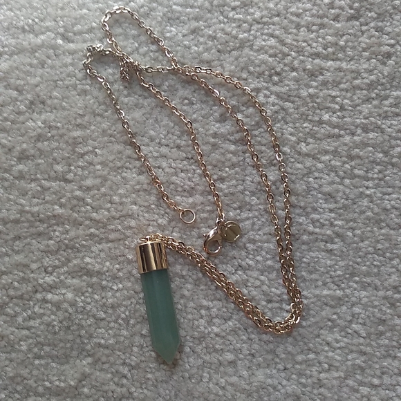 Talbots Pendant Gemstone Necklace in Gold Tone Setting - Picture 3 of 4